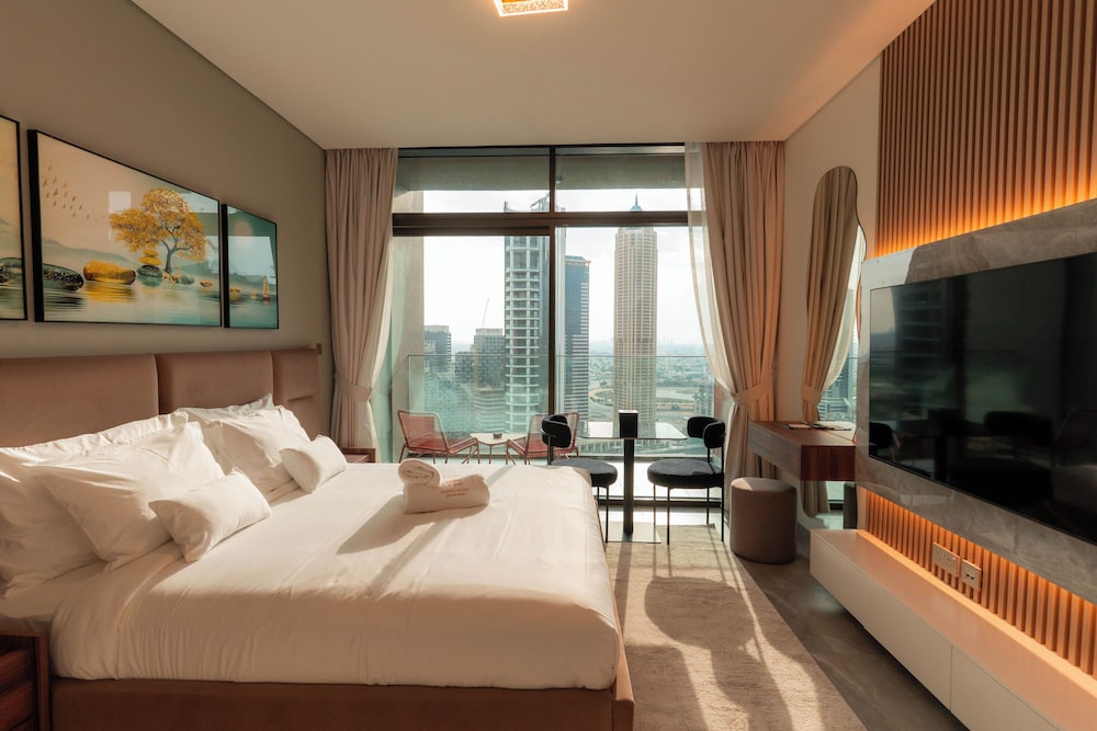 Heaven's Dreams Peninsula One Business Bay