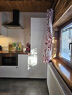 Mountain Shelter CH41