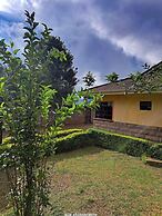 Peak Meadows Hotel