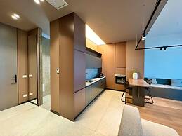 Zins Luxury Apartment 02