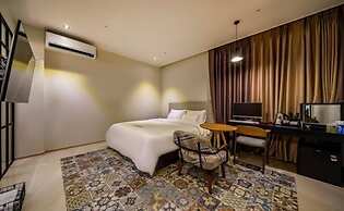 Yangsan Pyeongsan Denbastar Hotel