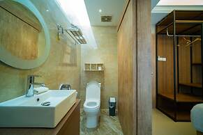 Danka Taman Golf Residence