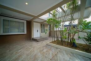 Danka Taman Golf Residence
