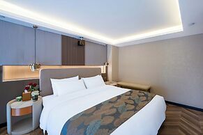 Chongqing Tianlai River View Hotel