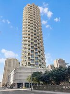Chic 1BR Retreat with Pool & Balcony JVC