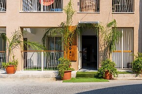 Marble - Studio & Balcony in Larnaca