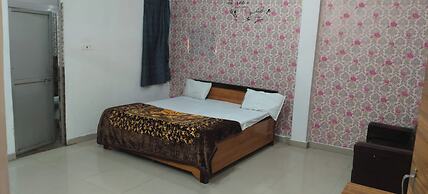 Hotel MeenakshI Palace Kanpur