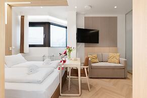Polar Nook Hotel
