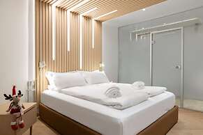 Polar Nook Hotel