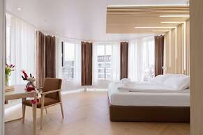 Polar Nook Hotel