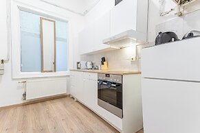 Private Room Long Stay Near Lugner City