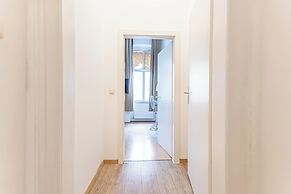 Private Room Long Stay Near Lugner City