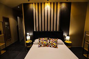 Noah Gate Hotel & Suites