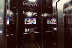 Noah Gate Hotel & Suites