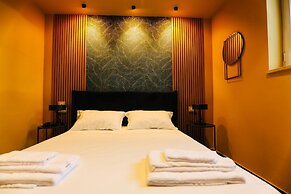 Noah Gate Hotel & Suites
