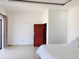 Villa With 4 Bedrooms