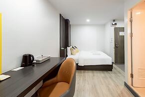 Riski Residence Bangbuathong