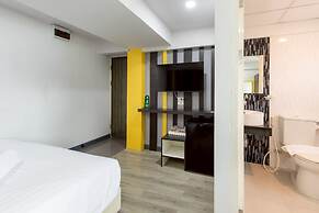 Riski Residence Bangbuathong