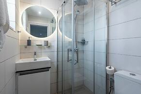 Thálassa 2-BR Apt. & Balcony in Larnaca