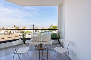 Thálassa 2-BR Apt. & Balcony in Larnaca