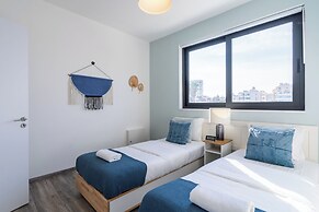 Thálassa 2-BR Apt. & Balcony in Larnaca
