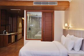 Le OVAL Hotel & Resorts