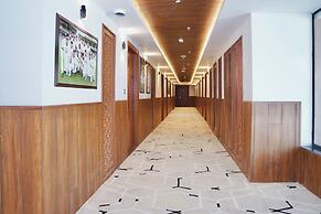 Le OVAL Hotel & Resorts