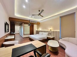 Le OVAL Hotel & Resorts