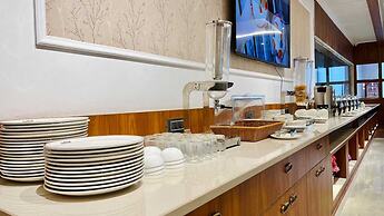 Le OVAL Hotel & Resorts