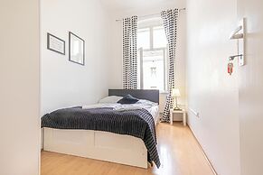 Private Room For Long Stay Stadthalle