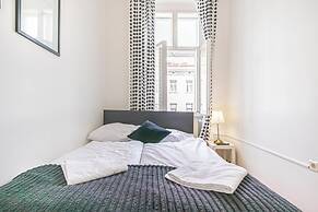 Private Room For Long Stay Stadthalle