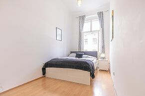 Private Room For Long Stay Stadthalle