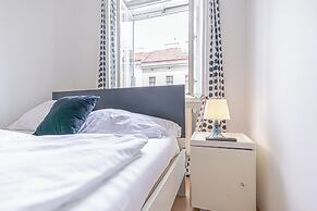 Private Room For Long Stay Stadthalle