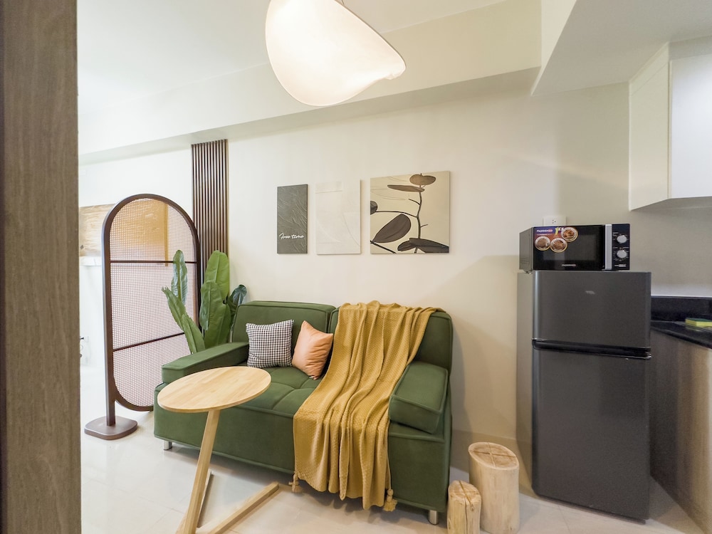GemstoneBR in SMDC Field Residences