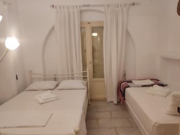 THEROS CASA LOGARAS