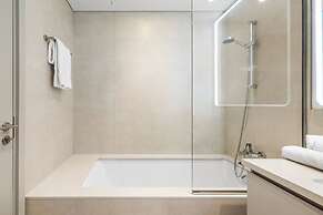 Serene 1BR Escape with Burj Khalifa View