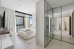 Serene 1BR Escape with Burj Khalifa View