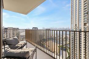Serene 1BR Escape with Burj Khalifa View