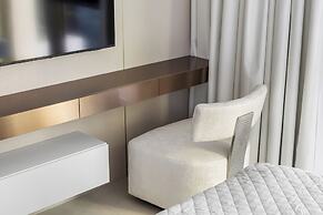 Serene 1BR Escape with Burj Khalifa View