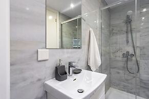 Starlet 1-BR Apt. & Pool in Larnaca