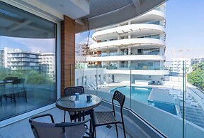 Starlet 1-BR Apt. & Pool in Larnaca
