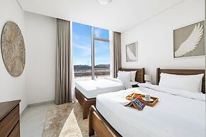 Refined 2BR Apartment District One MBR