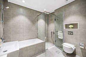 Refined 2BR Apartment District One MBR