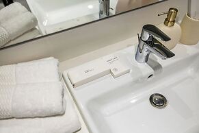 Refined 2BR Apartment District One MBR