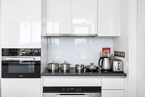 Refined 2BR Apartment District One MBR