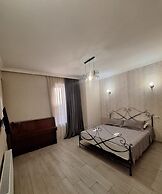 Crystal Hotel Tbilisi