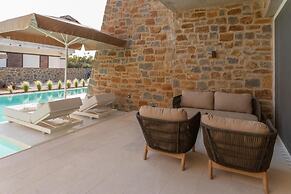 Gialova Hills 8