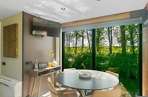 Fokke Sleat Houseboat