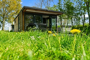 Doeke Sleat Houseboat