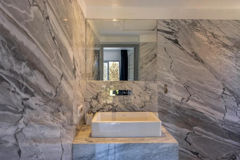 Hivernage Luxury 2BR  Parking